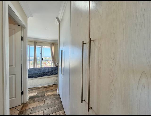 2 BEDROOM APARTMENT FOR SALE IN JEFFREYS BAY CENTRAL